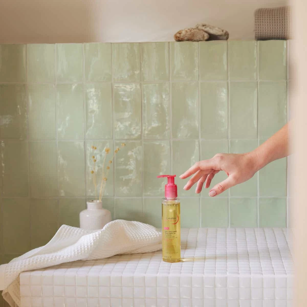 Bioderma CREALINE - Huile Micellaire Nettoyante Démaquillante Apaisante - Visage Et Yeux - Peaux Sensibles, 150ml 8 Bioderma CREALINE - Huile Micellaire Nettoyante Démaquillante Apaisante - Visage Et Yeux - Peaux Sensibles, 150ml – Image 6