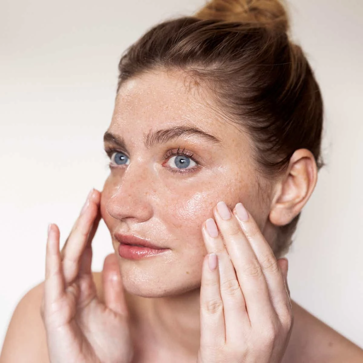 Bioderma CREALINE - Huile Micellaire Nettoyante Démaquillante Apaisante - Visage Et Yeux - Peaux Sensibles, 150ml 9 Bioderma CREALINE - Huile Micellaire Nettoyante Démaquillante Apaisante - Visage Et Yeux - Peaux Sensibles, 150ml – Image 7