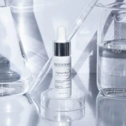 Bioderma PIGMENTBIO - C-Concentrate Correcteur Pigmentaire Éclaircissant, 15ml -Bioderma pigmentbio c concentrate 15ml lifestyle 3701129800119